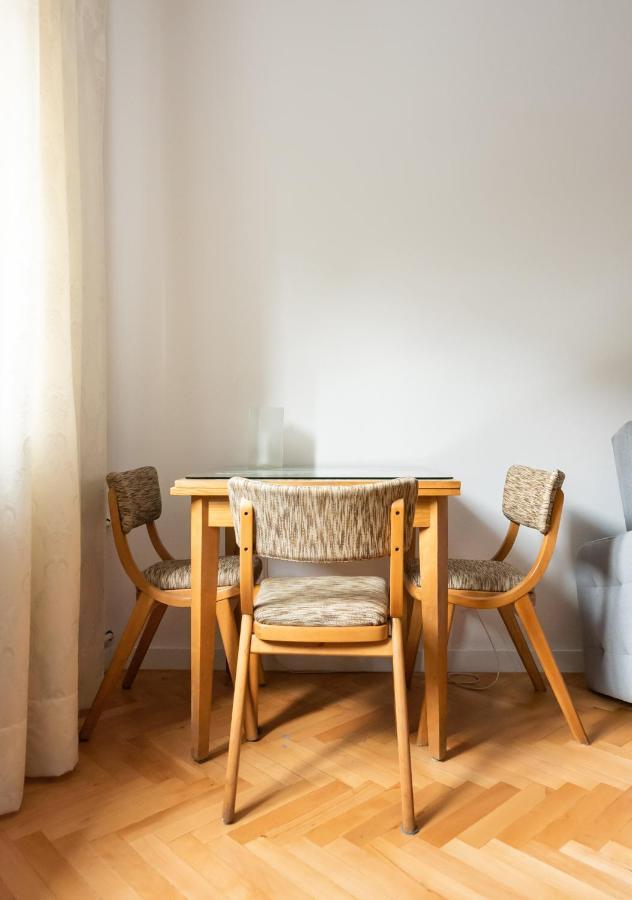 Plac Zbawiciela 3-Bedroom Apartment وارسو المظهر الخارجي الصورة